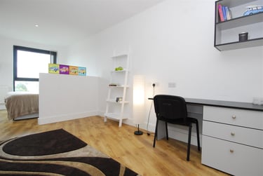 1 bed studio, Superior Studios, 2A Old Town Street, City Centre, Plymouth, PL11AE - Image 1